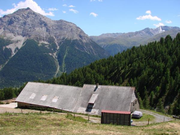 MadulainAlp Es-Cha Dadour住宿加早餐旅馆 外观 照片